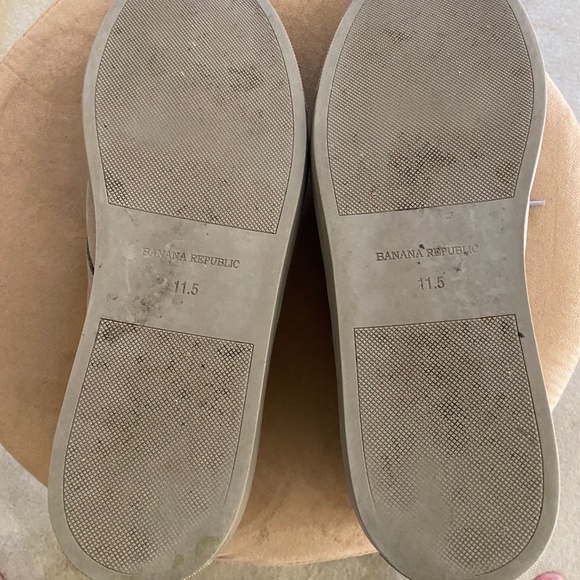 PRICE CUT!Men's Suede Banana Republic Boots - Picture 3 of 4